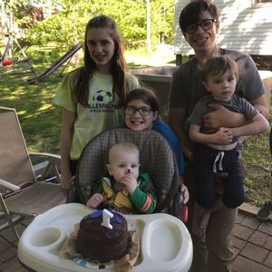 Meet your Posher, Leigh-anne